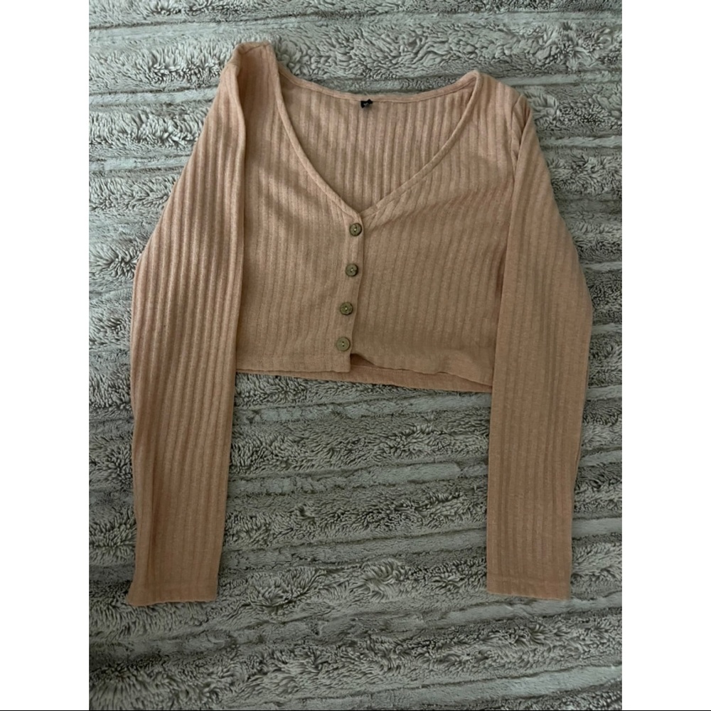 XL ~ long sleeve crop top ~